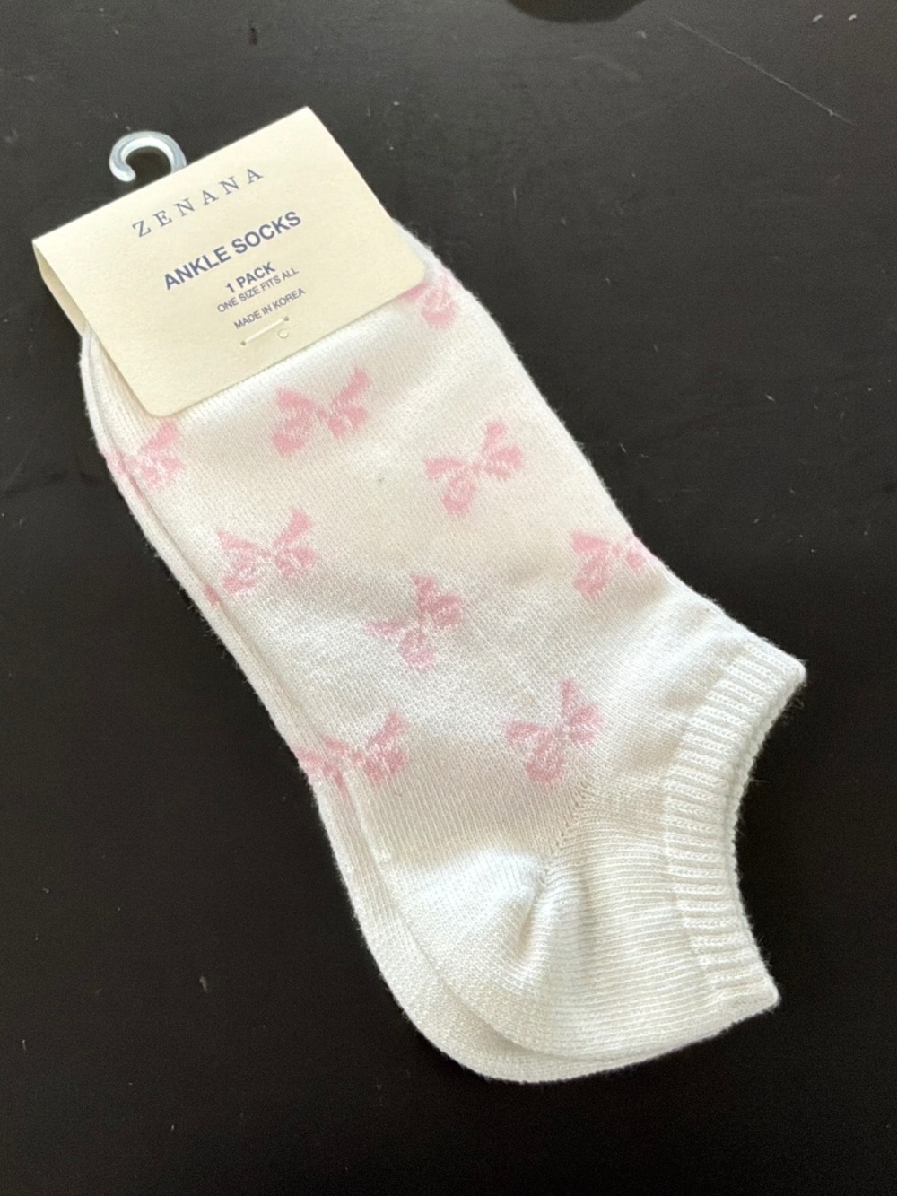Giveaway ZENANA SOCKS OR item OF SELLERS CHOICE